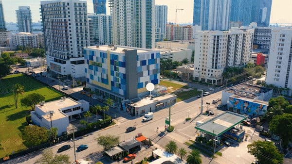 featured image for story, Commercial Retail Building in Edwater Wynwood